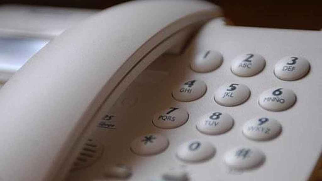 how do you dial from landline to cell phone